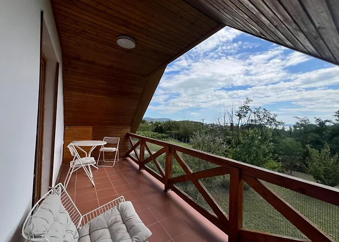 Szoloskert Apartamento